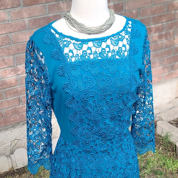 Antonio Melani aqua lace dress - Picture 2 of 8